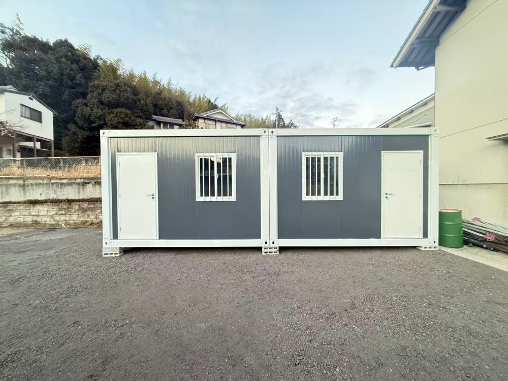 建築確認申請は不要です。各部屋の面積は1