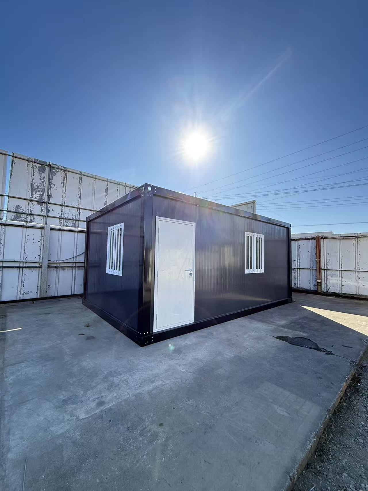 オールグレー　4m × 5.95m × 